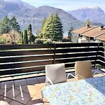 Prati Escape - With Pool And Lakeview Daire Lierna