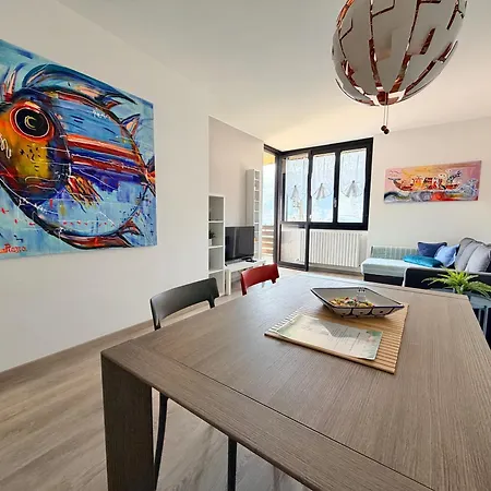Prati Escape - With Pool And Lakeview Apartman