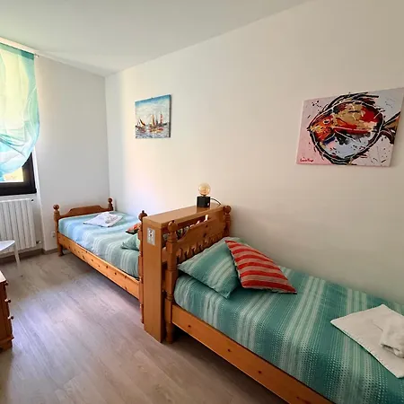 Prati Escape - With Pool And Lakeview Apartman