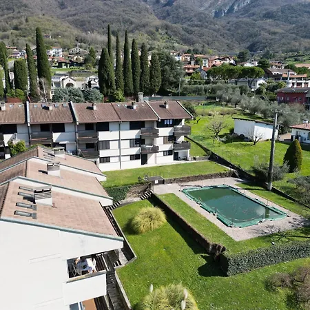 Prati Escape - With Pool And Lakeview Apartman