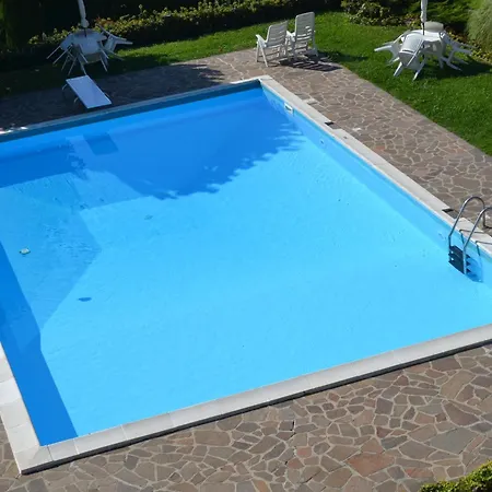 Prati Escape - With Pool And Lakeview *